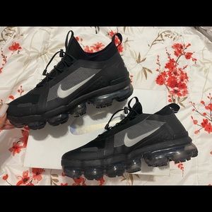 SZ 9 Womens Nike Air Vapormax 2019 Utility 'Black Reflect Silver'